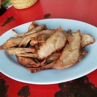 แซ่บเวอร์คุณแดง
