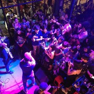 บรรยากาศ Old Dirty