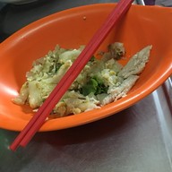 เมนูของร้าน ก๋วยเตี๋ยวคั่วไก่กระทะทองเหลือง เยาวราช