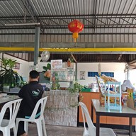 ข้าวมันไก่อาเฮีย "เส้นสวนสัตว์โคราช"