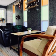 Little box cafe’