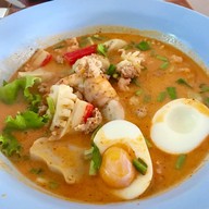ก๋วยเตี๋ยวต้มยำไข่หวาน