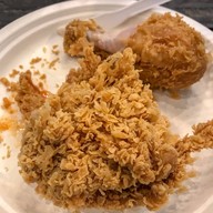 ไก่ลุงป้อม