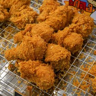 ไก่ลุงป้อม