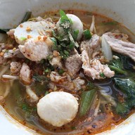 เมนูของร้าน ก๋วยเตี๋ยวต้มยำเจ้านาย