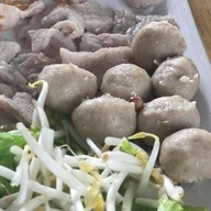 ก๋วยเตี๋ยวอันเจริญแม่สาย แม่สาย