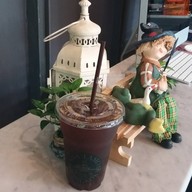 Risa Lamo อารีย์ การ์เด้น