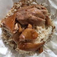 เมนูของร้าน ขาหมูเลิศรส เซ็นหลุยส์