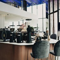 บรรยากาศ Coffeeology Sansiri XT Ekkamai