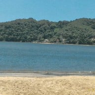 ชายหาดแหลมสิงห์