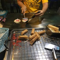 ขนมเบื้องเมืองโอ่ง ซอย 2