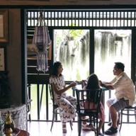 บรรยากาศ The Art Coffee House & Gallery
