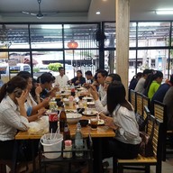 บรรยากาศ ติ๋มผัดไทย&ชาบูอาอี๊