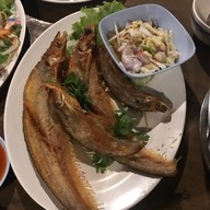 ภัตตาคารสีฟ้า Seefah Restaurant KM.10