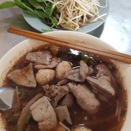 ก๋วยเตี๋ยวเรือโกเหลียง