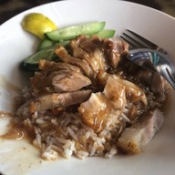 ข้าวหมูแดงโกตา