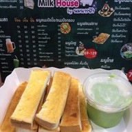 เมนูของร้าน Milk House