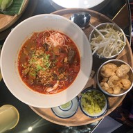 เหนือสาทร