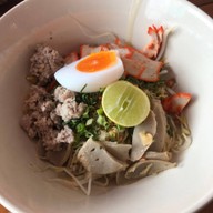 เมนูของร้าน เจ๊แป๊ดก๋วยเตี๋ยวไทยต้มยำโบราณ