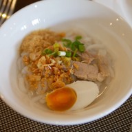 เมนูของร้าน มาโนลัก โฮเตล หลวงพระบาง