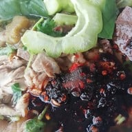 นายนัท ก๋วยเตี๋ยวไก่มะระ