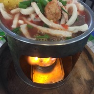 เมนูของร้าน สุกี้ทะเลเดือด เย็นตาโฟหม้อไฟ