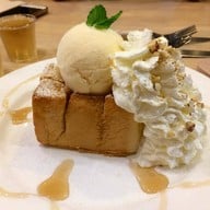 A Little Sweet, Dessert Cafe เขารัง