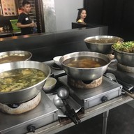 บรรยากาศ ซ้งเป็ดพะโล้ สายไหม