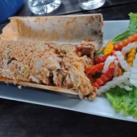 เมนูของร้าน เรือนชายน้ำ