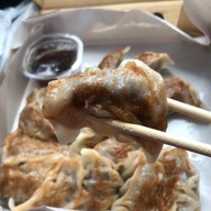 Gyoza Factory ซ.มีสทีน - ตลาดกำไรเงิน