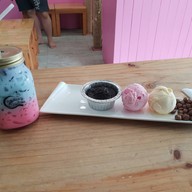 เมนูของร้าน Fat Cat Cafe Club