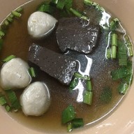 ร้านโต๊ะเส้น หน้าเทคโน