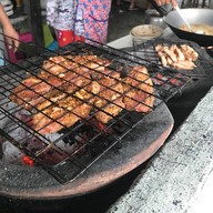 เมนูของร้าน ลาบอยู่เจริญ 101