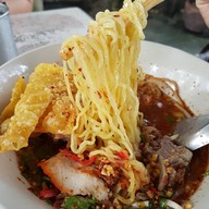 ก๋วยเตี๋ยวป้าเล็ก