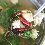 เมนูของร้าน ครัวในวัง ริมทะเลกระซ้าขาว สมุทรสาคร