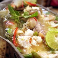 เมนูของร้าน Inlaya Bar and Grill