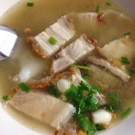 เมนูของร้าน ก๋วยจั๊บนายเอ็ก (Nai Ek Roll Noodle) เยาวราช (primary branch)