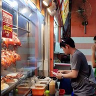 หน้าร้าน Hong Kong Soya Sauce Chicken Rice and Noodle