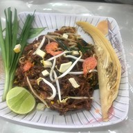เมนูของร้าน วรรัตน์ผัดไทย-หอยทอด อ.ปราสาท วรรัตน์ผัดไทย หอยทอด