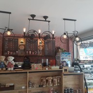 หน้าร้าน ทองพันใบกาแฟสด