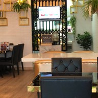 Gold Cafe