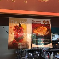 Ma-Meaw Coffee & Bakery