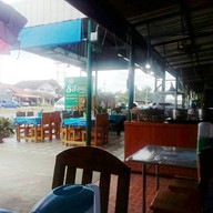 บรรยากาศ ข้าวแกงรสสุคนธ์