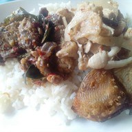 เมนูของร้าน ข้าวแกงรสสุคนธ์