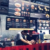 หน้าร้าน Burger Bravo 2