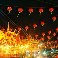 บรรยากาศ ศาลเจ้าพ่อหลักเมืองยโสธร