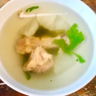 เมนูของร้าน โอเล่ข้าวมันไก่ทอดขมิ้น