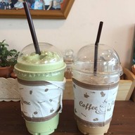 เมนูของร้าน ร้านเซียนกาแฟ มีข้าวกะเตี๋ยว