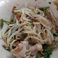 เมนูของร้าน ก๋วยเตี๋ยวเรือ ป.ประทีป สะพานเหล็ก