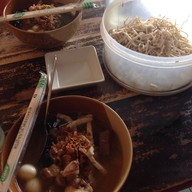 พลสุวรรณ